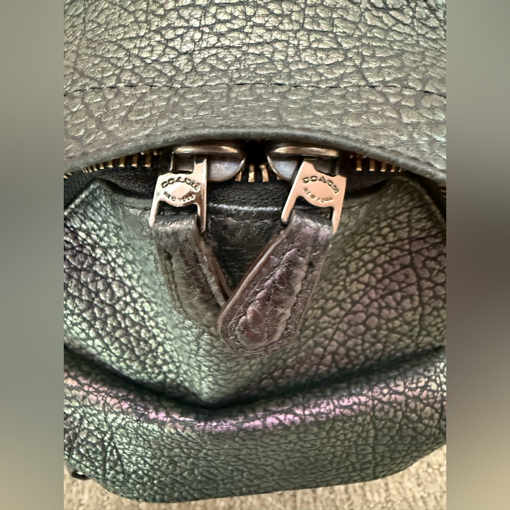 Coach RARE Hologram Mini Backpack & ID Case Set - Picture 4 of 16